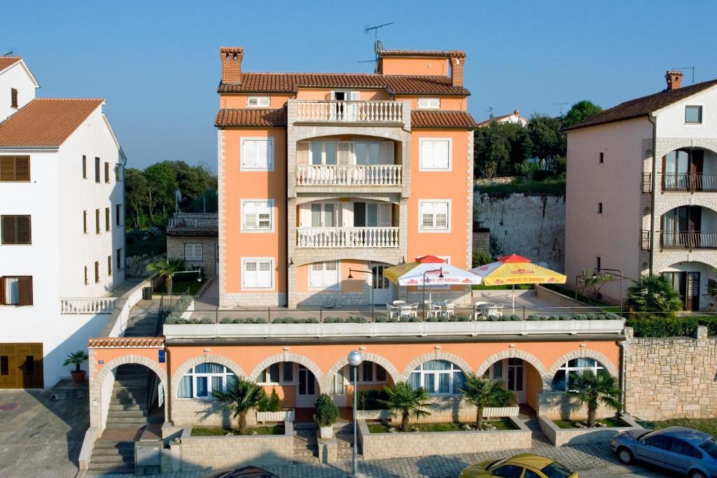 Apartments Valentino Vrsar Rum bild