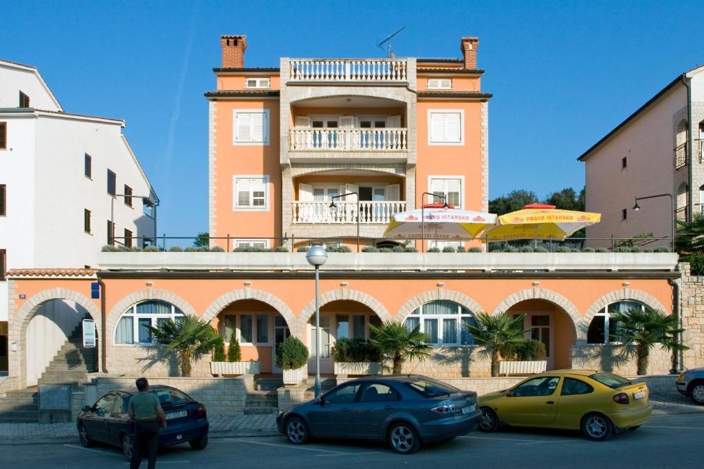 Apartments Valentino Vrsar Exteriör bild